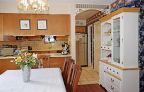 By the River - On The River - WiFi - Cable - Washer - Dryer - Wood Burning Fireplace - Covered Back Deck
